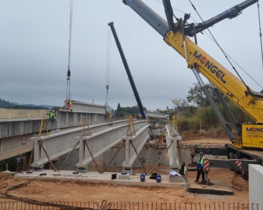 CCR ViaOeste lançou 12 vigas no 1º dia de operação na Rodovia Raposo Tavares, em São Roque